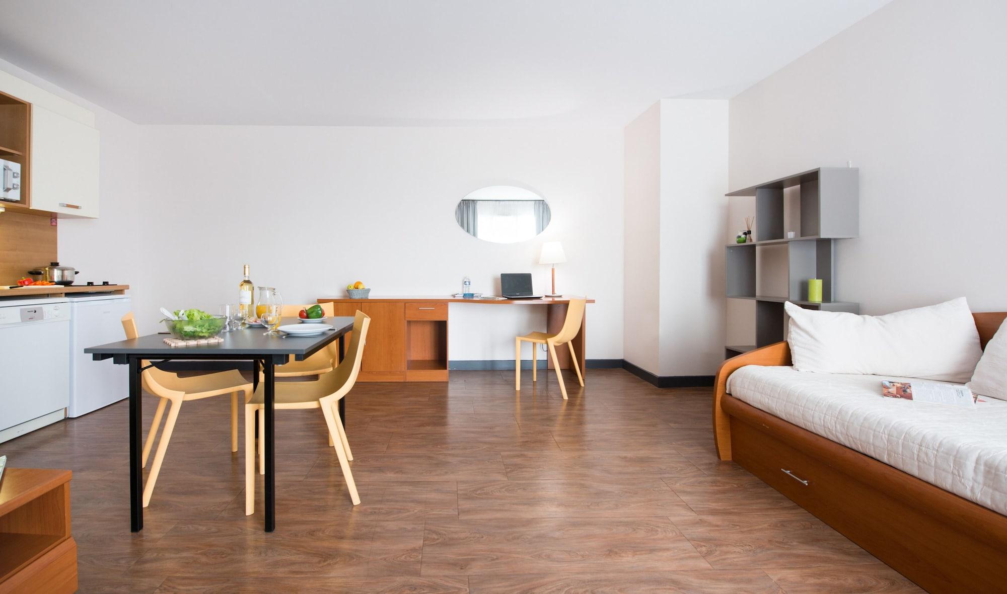 Comfort Aparthotel Saint-Nazaire Les Portes De L Ocean ภายนอก รูปภาพ